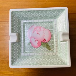 HERMES(灰皿)のフリマアイテム一覧 HERMES(灰皿)のフリマアイテム一覧