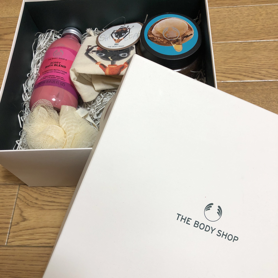 THE BODY SHOP(ザボディショップ)のTHE BODY SHOP セット　 コスメ/美容のボディケア(ボディクリーム)の商品写真