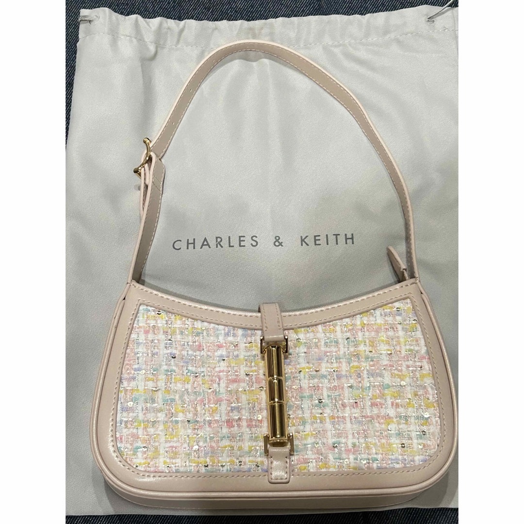 Charles and Keith(チャールズアンドキース)のCharles&Keith ハンドバッグ(保存袋付き) レディースのバッグ(ハンドバッグ)の商品写真