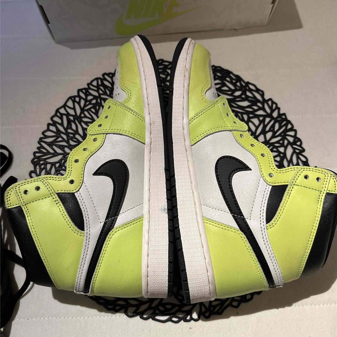 Jordan Brand（NIKE）(ジョーダン)のNike Air Jordan 1 High OG Volt メンズの靴/シューズ(スニーカー)の商品写真