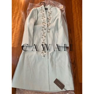 カワイイ(cawaii)の【新品タグ付】cawaii 女優 ロングコート豪華刺繍 一点投入着映え✧̣̥̇‧(ロングコート)