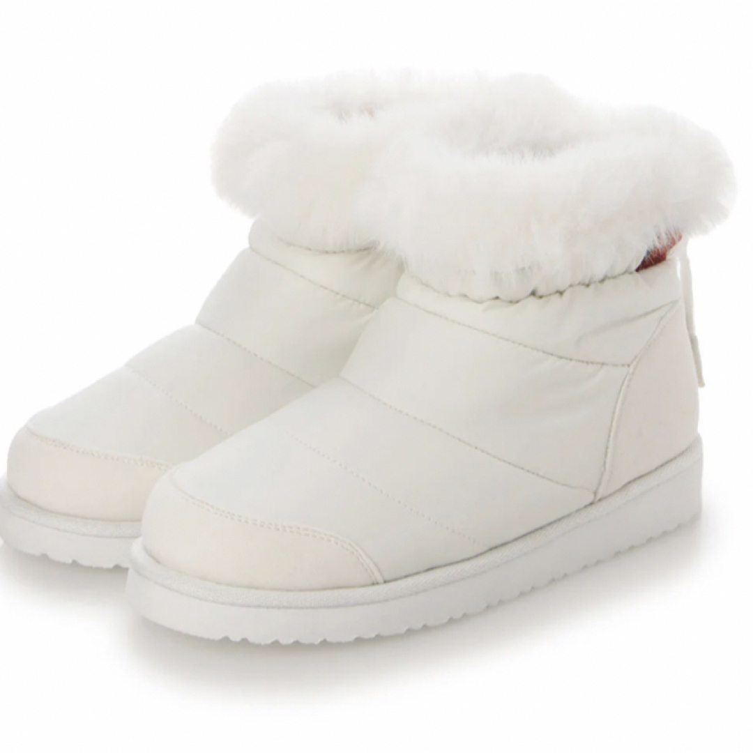 BEARPAW(ベアパウ)の新品✨タグ付き♪ BEARPAW ふわふわ　軽量💖ブーツ　　大特価‼️ レディースの靴/シューズ(ブーツ)の商品写真