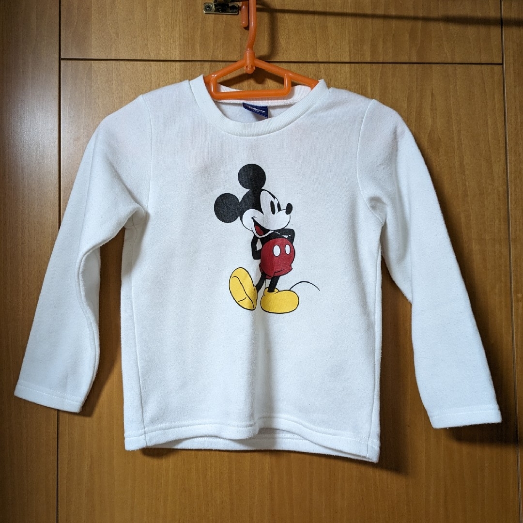 Disney(ディズニー)の110cmミッキー裏起毛トレーナー キッズ/ベビー/マタニティのキッズ服男の子用(90cm~)(Tシャツ/カットソー)の商品写真