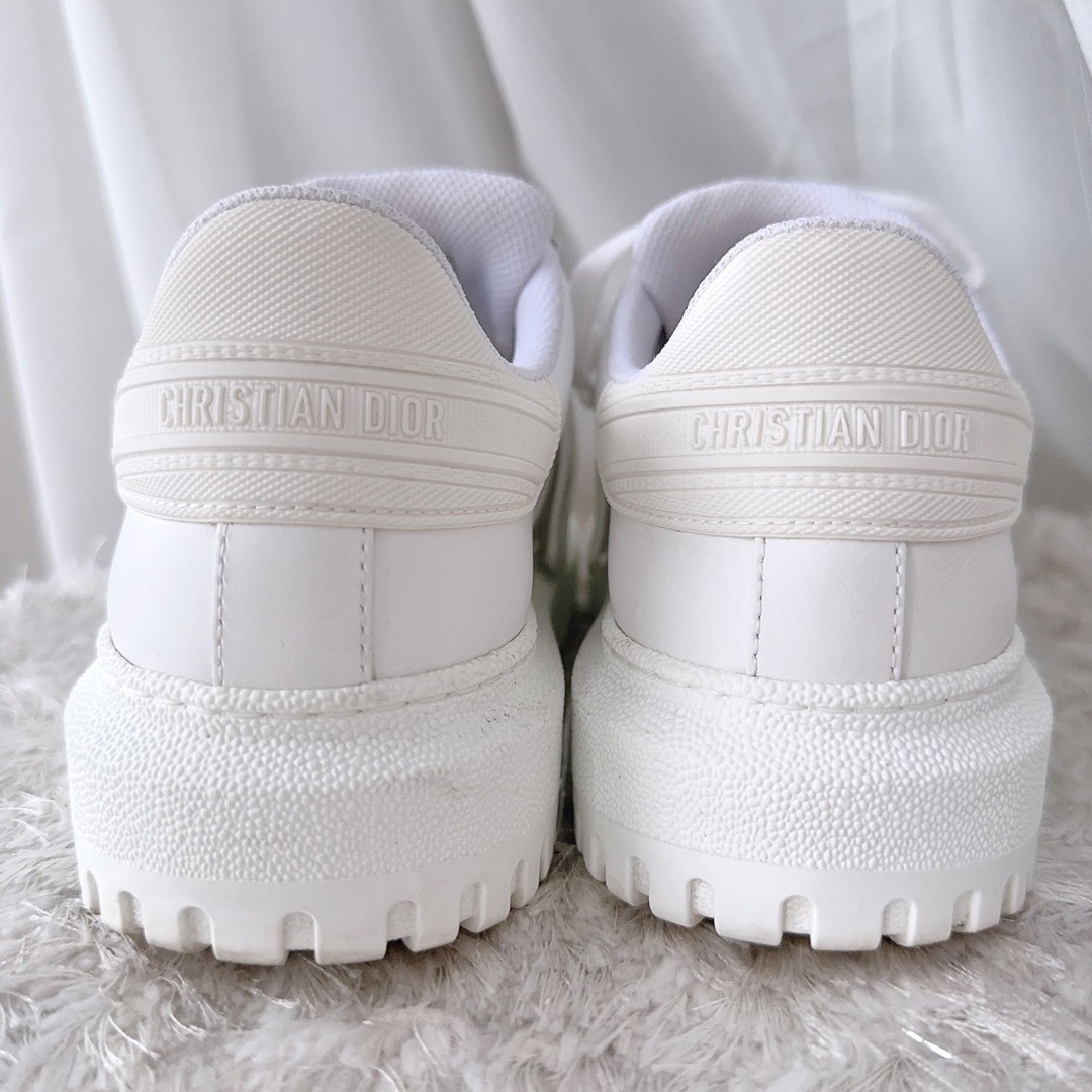 Christian Dior - DIOR ID ローカット ロゴ入り 白 スニーカー Christian Dior - DIOR ID ローカット ロゴ入り 白 スニーカー