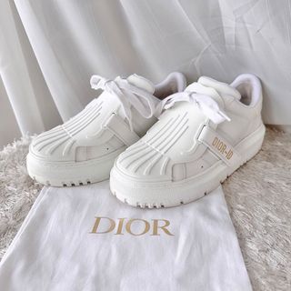 クリスチャンディオール(Christian Dior)のDIOR ID ローカット　ロゴ入り　白　スニーカー　スリッポン　靴　極美品(スニーカー)