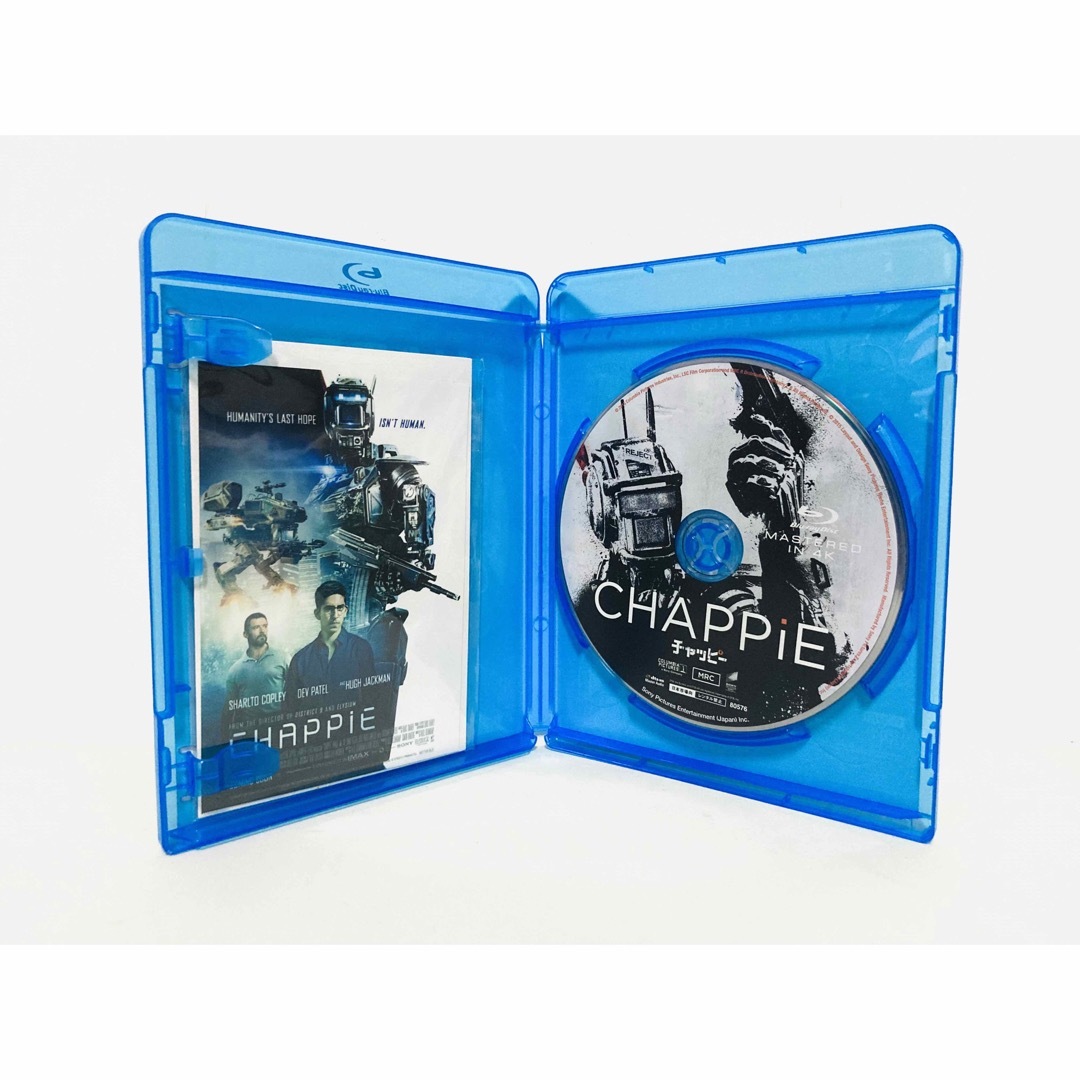 【新品同様】映画『チャッピー／CHAPPiE』ブルーレイ＆廃盤サントラCDセット エンタメ/ホビーのDVD/ブルーレイ(外国映画)の商品写真