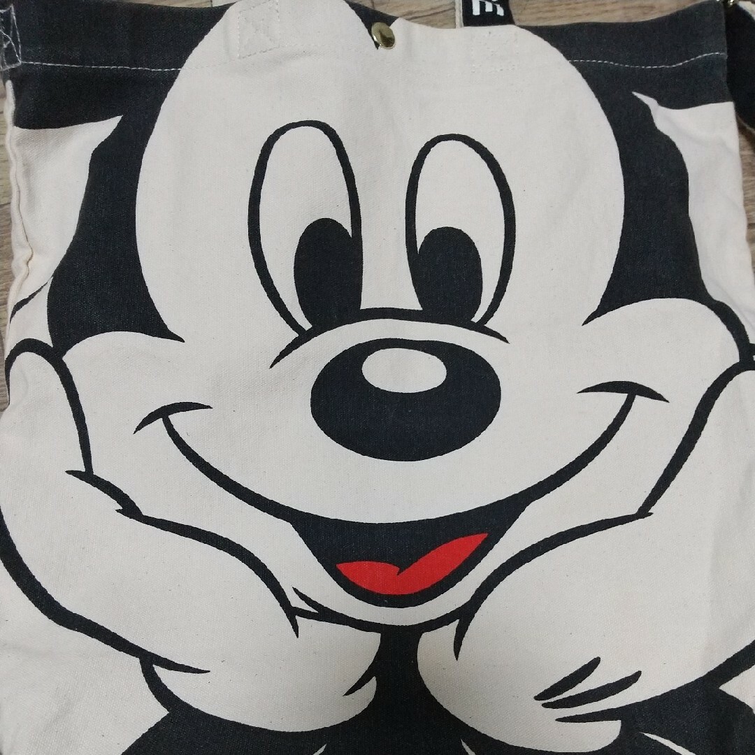 Disney(ディズニー)の未使用   大容量帆布トートバッグ   レア品   ミッキーマウス レディースのバッグ(トートバッグ)の商品写真