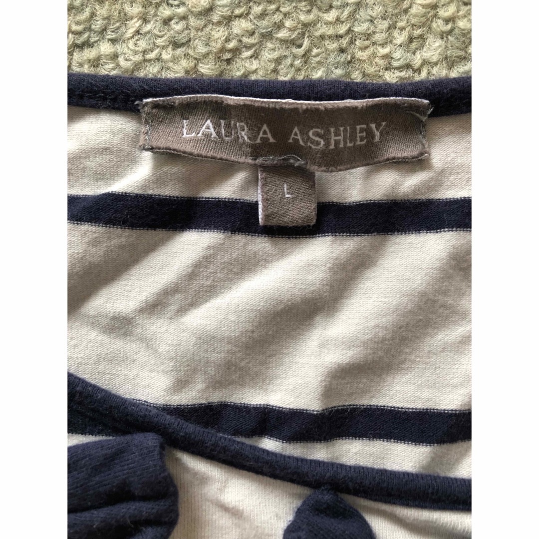 LAURA ASHLEY(ローラアシュレイ)の長袖カットソー   レディースのトップス(カットソー(長袖/七分))の商品写真