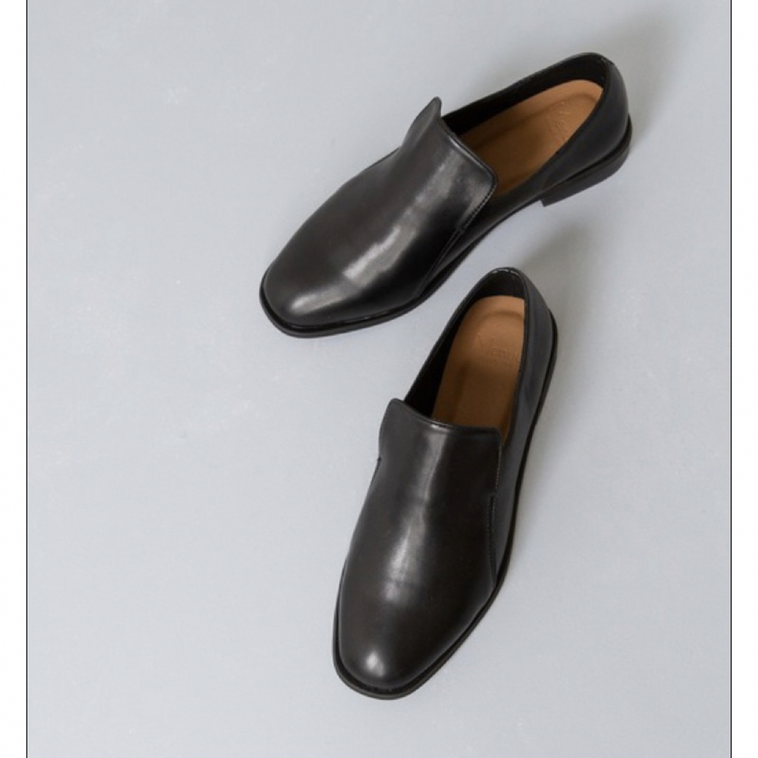 Menue(メヌエ)のローファー 甲深ラウンドトゥトラッドローファー レディースの靴/シューズ(ローファー/革靴)の商品写真