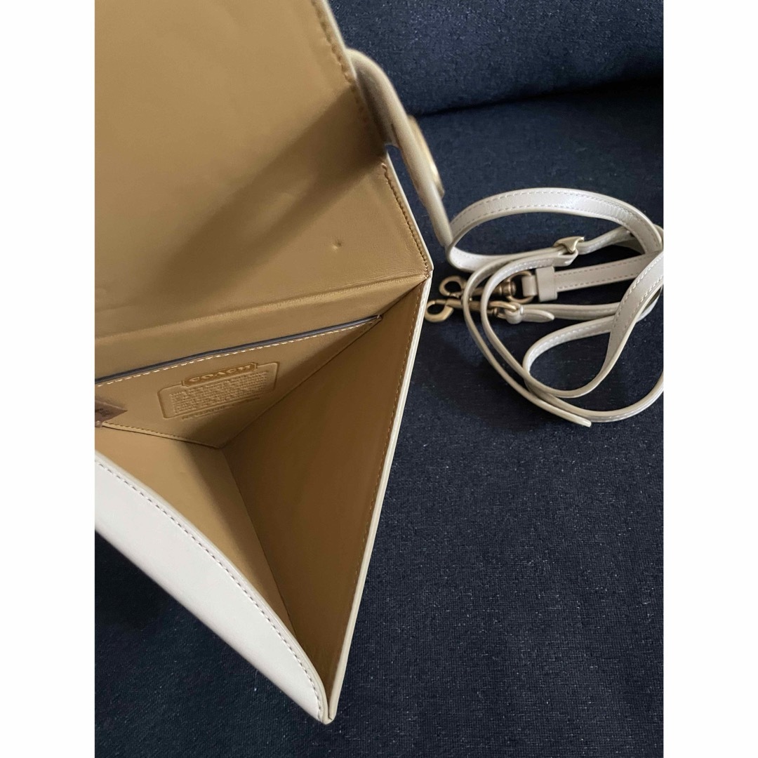 希少 COACH シティブロックトライアングル ショルダーバッグ ベージュ 希少 COACH シティブロックトライアングル ショルダーバッグ ベージュ