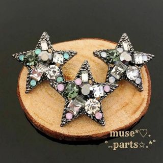 ブラックスターカボション★星 ビジュー クリスマス★白黒ヘアゴム用★ホワイト4個(各種パーツ)