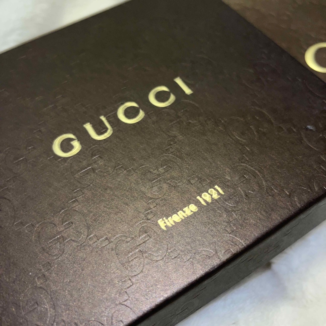 Gucci(グッチ)の『GUCCI】箱とショッパーのセット レディースのバッグ(ショップ袋)の商品写真