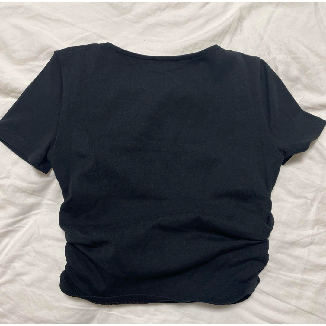 ZARA(ザラ)のZARA サイドギャザー入りTシャツ　M 未使用　黒 レディースのトップス(Tシャツ(半袖/袖なし))の商品写真