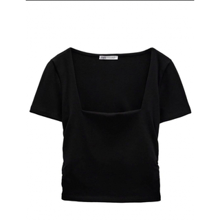 ザラ(ZARA)のZARA サイドギャザー入りTシャツ　M 未使用　黒(Tシャツ(半袖/袖なし))