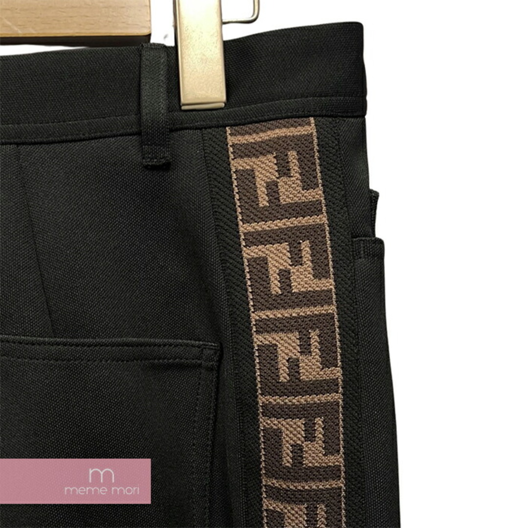 FENDI(フェンディ)のFENDI Pantarone Pique Jersey FR6167 A5HJ フェンディ ピケジャージーパンタロン トラックパンツ スラックス サイドラインロゴ ズッカ柄 裾ジップ ブラック サイズ38【231124】【中古-A】【me04】 レディースのパンツ(その他)の商品写真