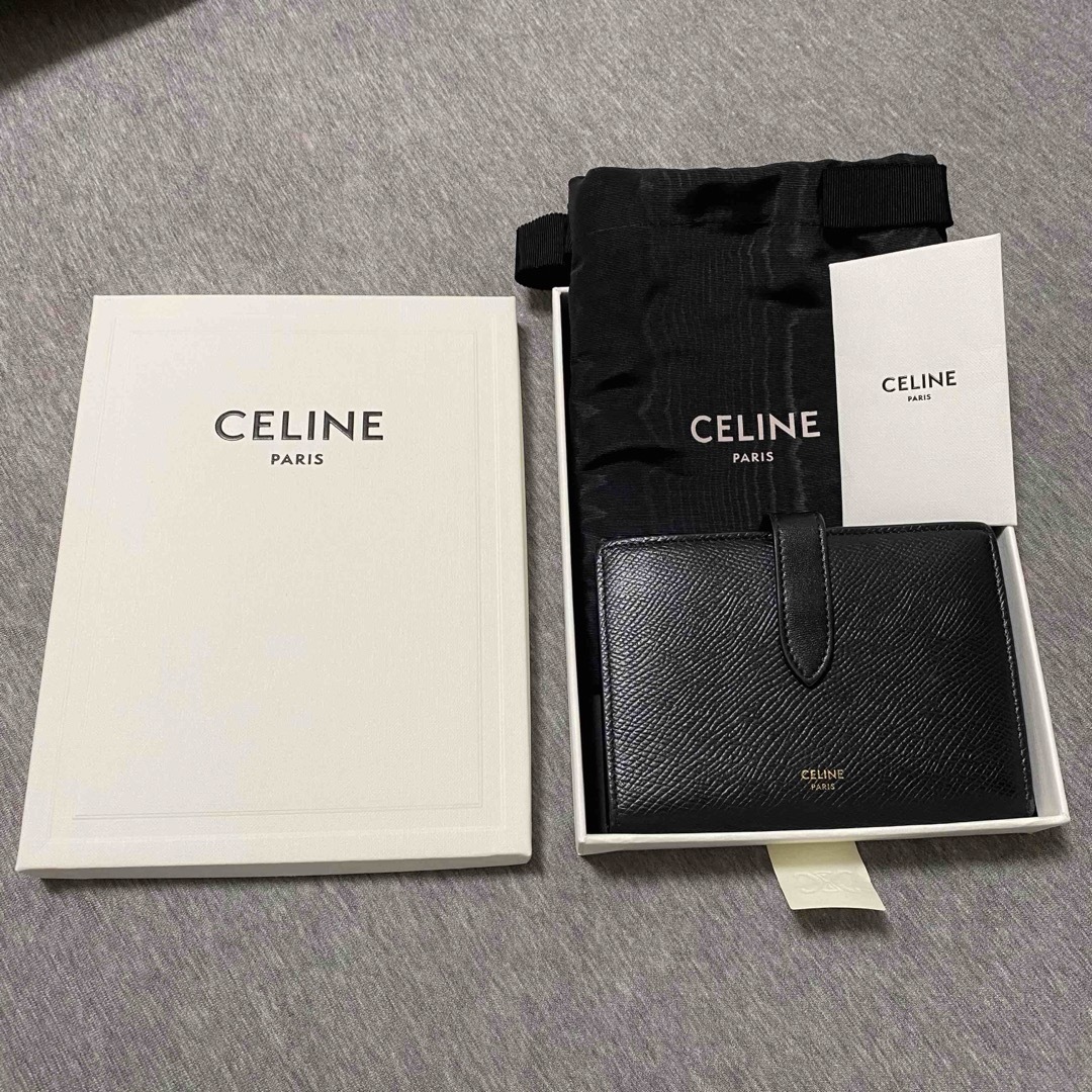 celine(セリーヌ)の付属品完備！CELINE ミディアム ストラップウォレット 財布 レディースのファッション小物(財布)の商品写真