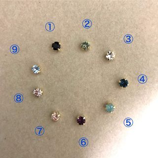 シンプルな貼るピアス(ピアス)