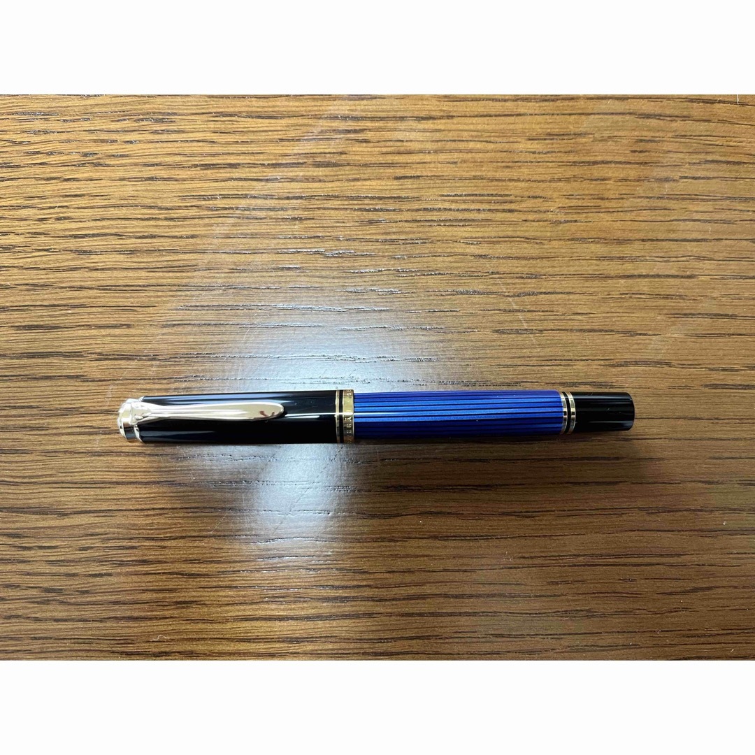 Pelikan(ペリカン)のペリカン　万年筆　M400 青縞　ブルーストライプ　極細　EF インテリア/住まい/日用品の文房具(ペン/マーカー)の商品写真