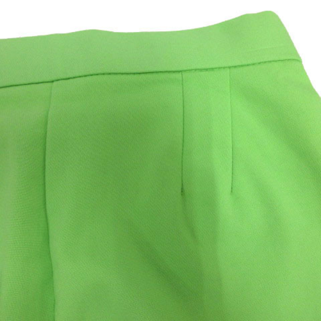 ZARA(ザラ)のZARA パンツ セミフレア ウエストゴム ストレッチ グリーン系 緑系 XS レディースのパンツ(その他)の商品写真