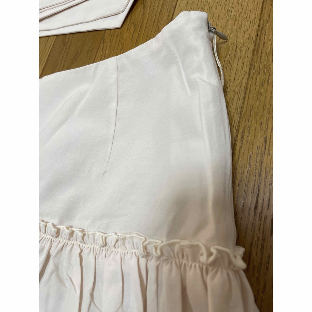 白　ホワイト　リボンベルト付　春夏　プリーツスカート　ミニスカート　M フリル レディースのスカート(ミニスカート)の商品写真