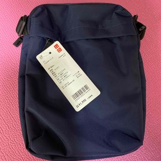 ユニクロ(UNIQLO)のUNIQLO ミニショルダーバック　(ショルダーバッグ)