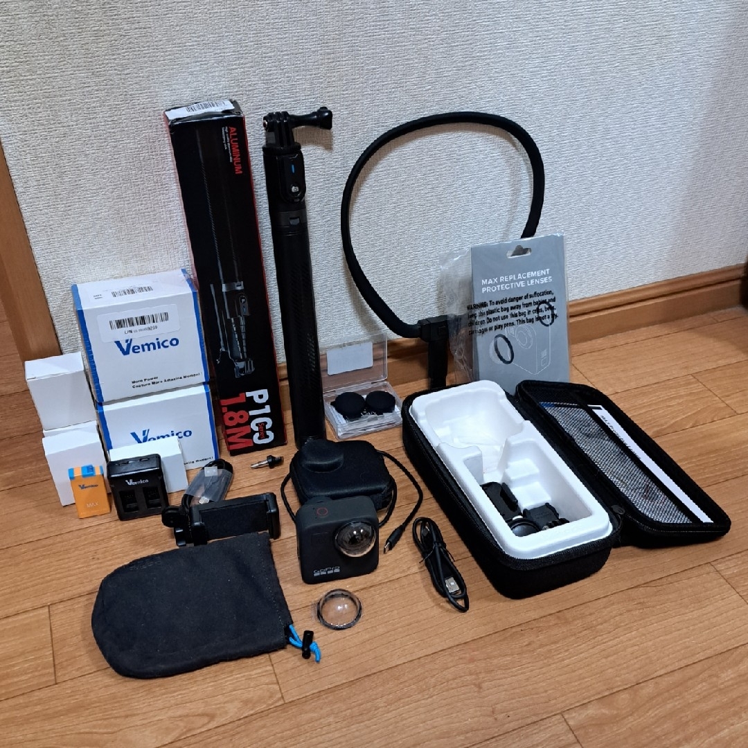 GoPro - 『GoProMAX本体』&豪華アクセサリーセット(128Gbのsdカードも