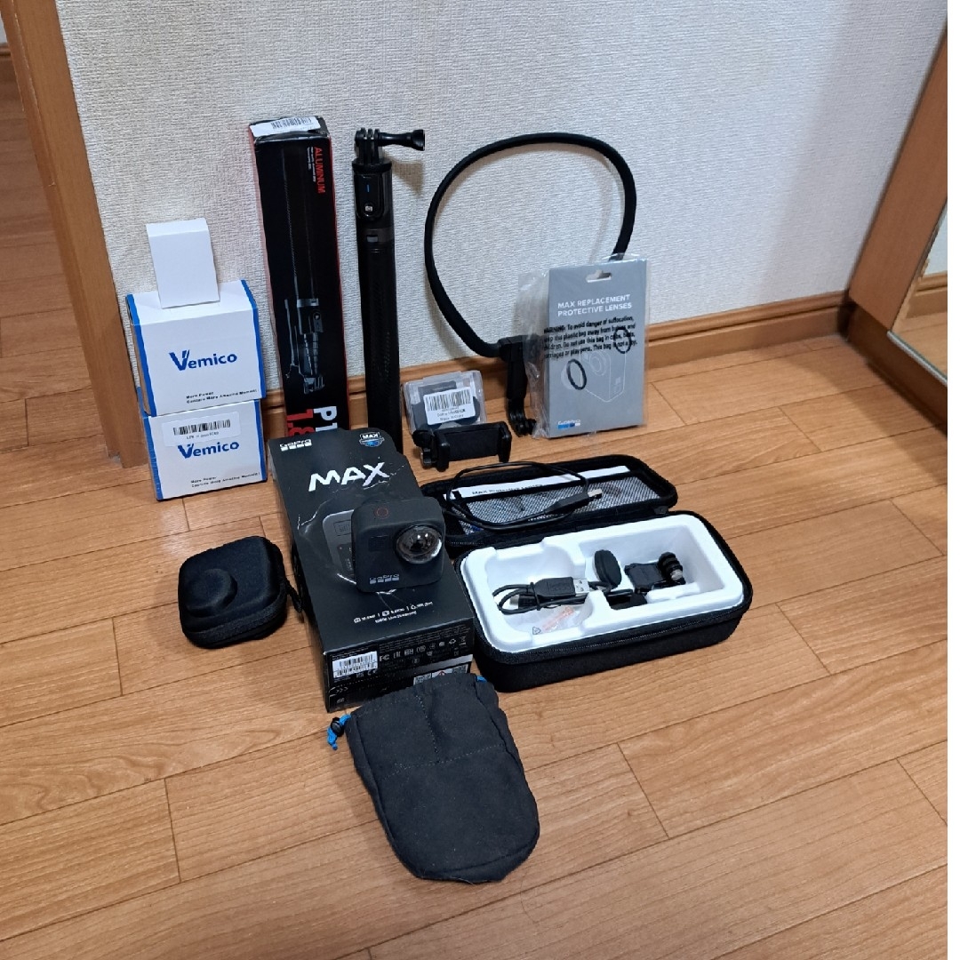 GoPro - 『GoProMAX本体』&豪華アクセサリーセット(128Gbのsdカードも