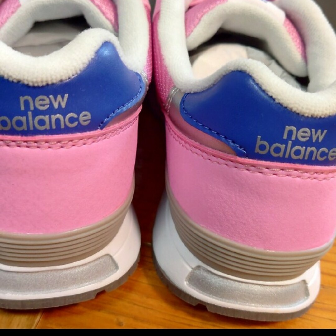 New Balance(ニューバランス)の新品☆ニューバランス　ジュニアシューズ キッズ/ベビー/マタニティのキッズ靴/シューズ(15cm~)(スニーカー)の商品写真