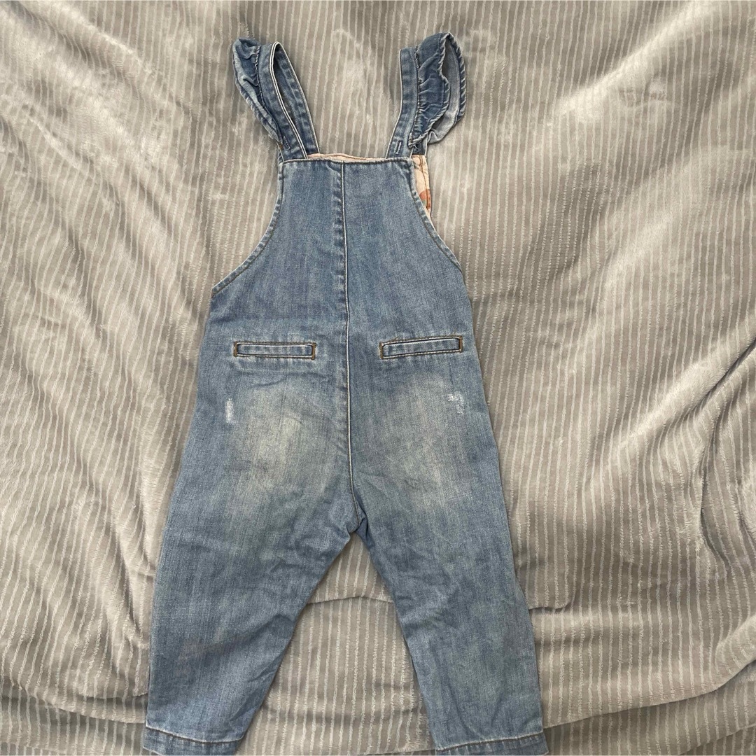 ZARA KIDS(ザラキッズ)のZARAデニムサロペット キッズ/ベビー/マタニティのベビー服(~85cm)(パンツ)の商品写真
