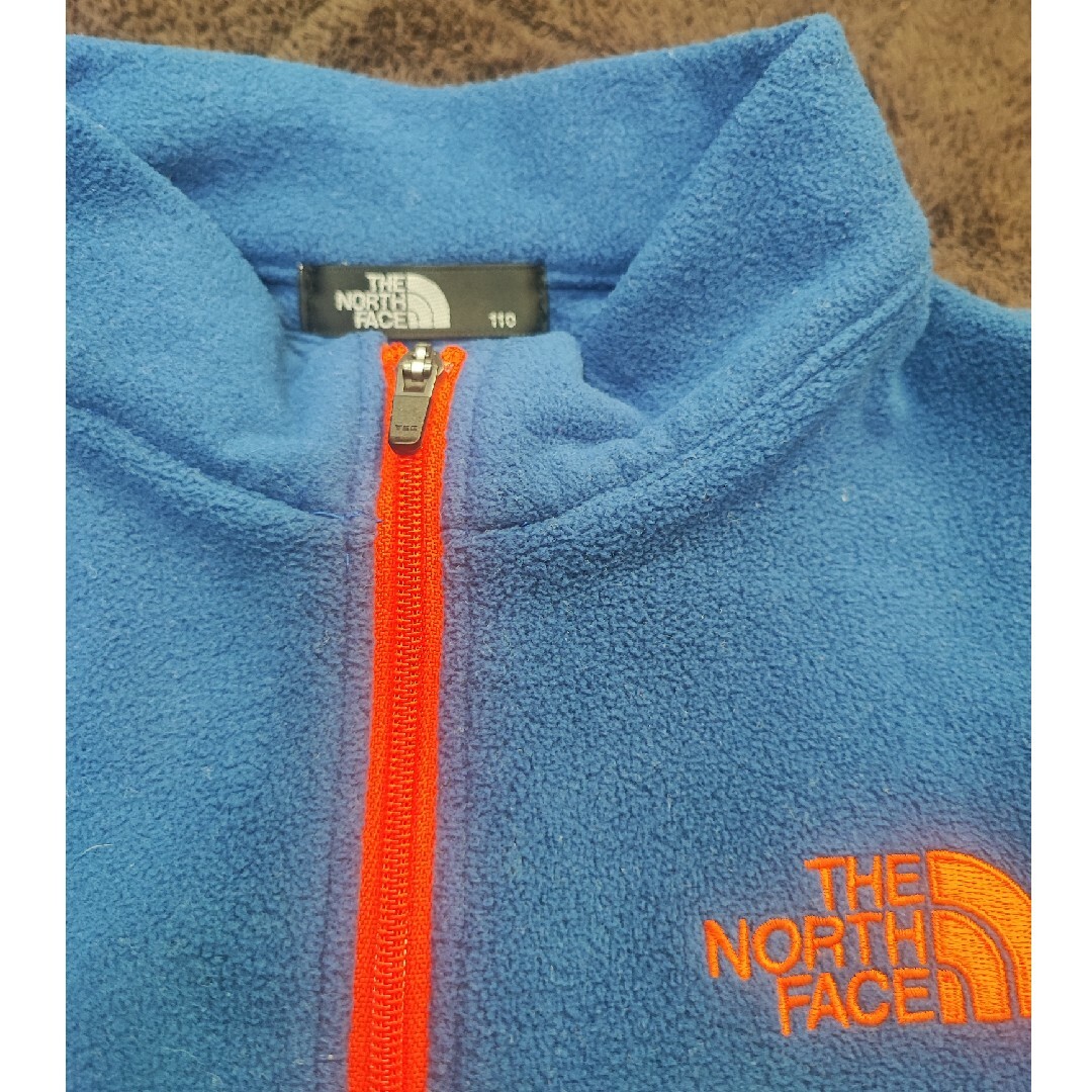 THE NORTH FACE(ザノースフェイス)のTHE NORTH FACE　ジッパー　フリース　110cm キッズ/ベビー/マタニティのキッズ服男の子用(90cm~)(Tシャツ/カットソー)の商品写真