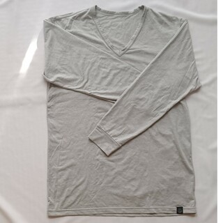 ユニクロ(UNIQLO)のヒートテックVネックTシャツ　9分袖(Tシャツ/カットソー(七分/長袖))