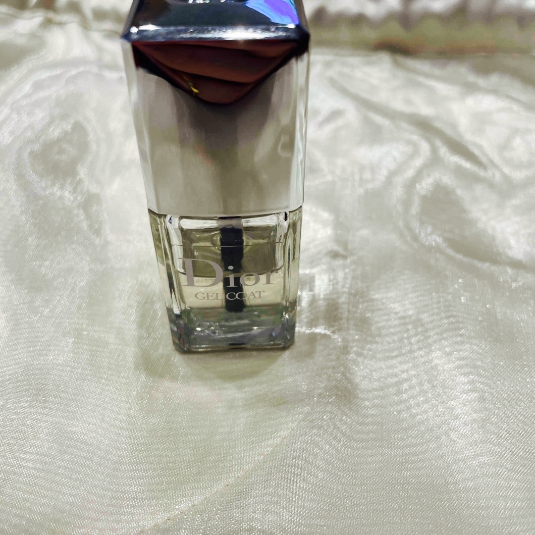 Dior(ディオール)のDior ジェルトップコート コスメ/美容のネイル(マニキュア)の商品写真