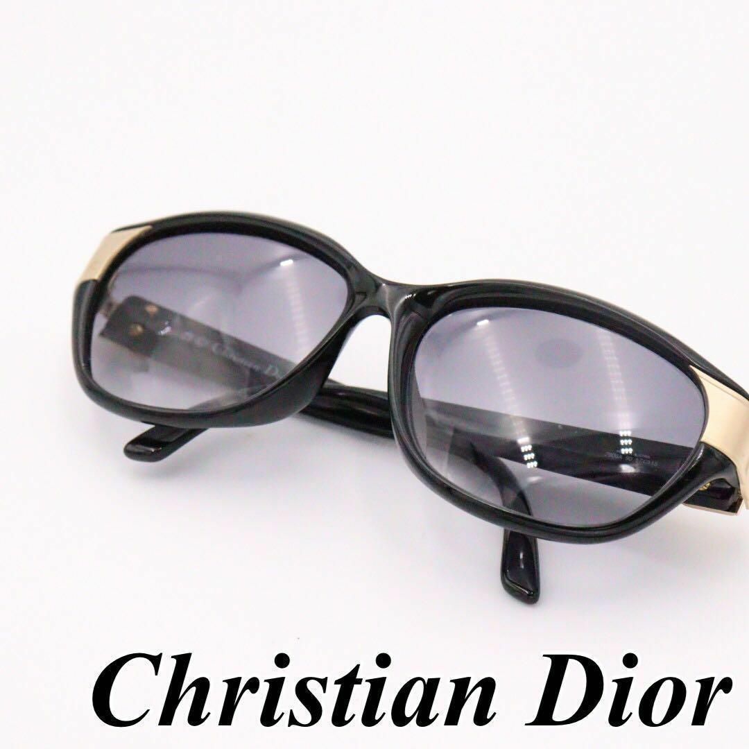 Christian Dior（ディオール）CDゴールドロゴ　サングラス　ブラック