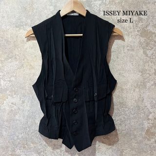 イッセイミヤケ(ISSEY MIYAKE)のISSEY MIYAKE  イッセイミヤケ シワ加工 ジレ ベスト(ベスト/ジレ)