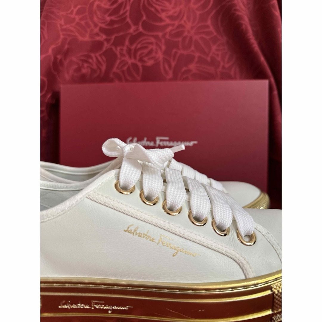 Salvatore Ferragamo - フェラガモ スニーカー 白 7C 24位の Salvatore Ferragamo - フェラガモ スニーカー 白 7C 24位の