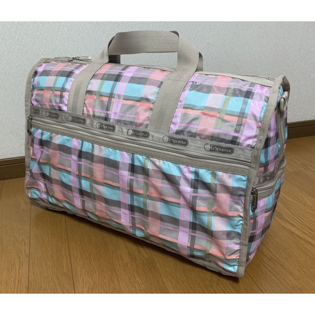 LeSportsac(レスポートサック)の【ほぼ新品】レスポートサック⭐︎LeSportsac ボストンバック＆ポーチ レディースのバッグ(ボストンバッグ)の商品写真