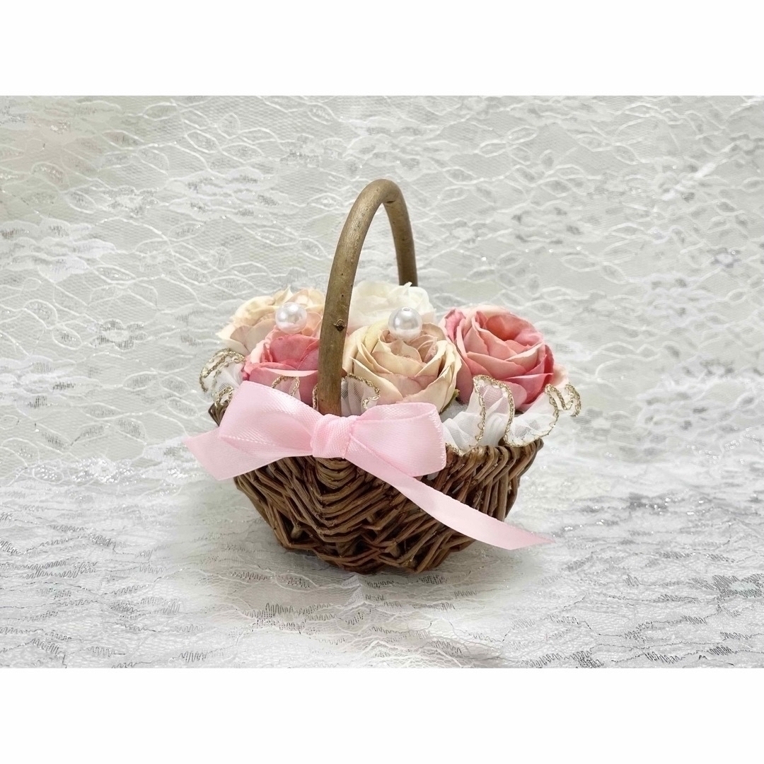 【全5種】ローズ花かごのリングピロー〈ピンク ver〉 ハンドメイドのウェディング(リングピロー)の商品写真