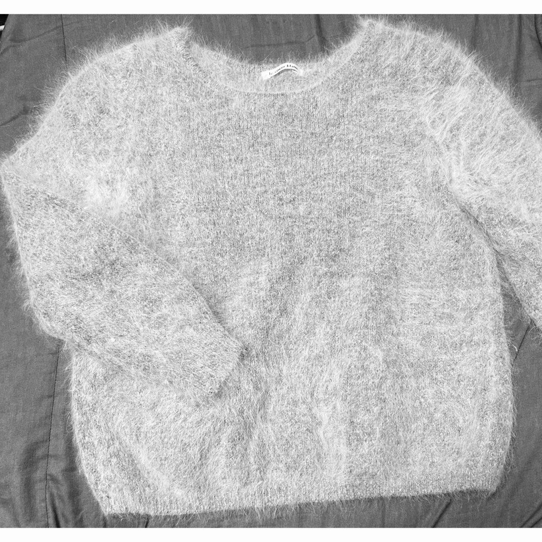 le.coeur blanc(ルクールブラン)のセーター　(背面スリット入り) レディースのトップス(ニット/セーター)の商品写真