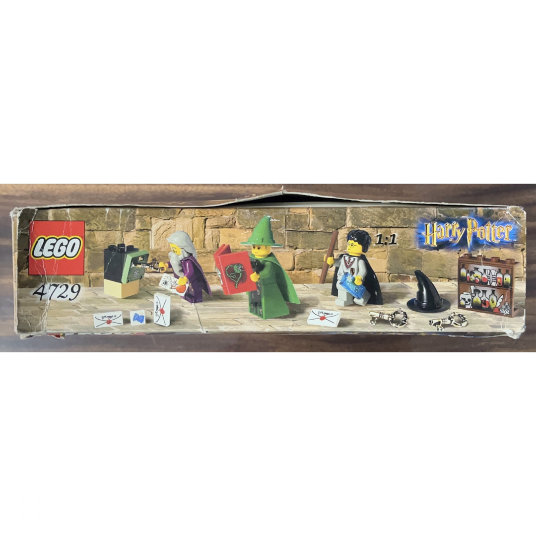 Lego(レゴ)の激レア　レゴ ハリーポッター　ダンブルドアの校長室　8-12 4729並行輸入品 キッズ/ベビー/マタニティのおもちゃ(積み木/ブロック)の商品写真