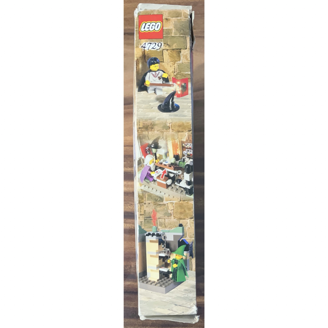 Lego(レゴ)の激レア　レゴ ハリーポッター　ダンブルドアの校長室　8-12 4729並行輸入品 キッズ/ベビー/マタニティのおもちゃ(積み木/ブロック)の商品写真