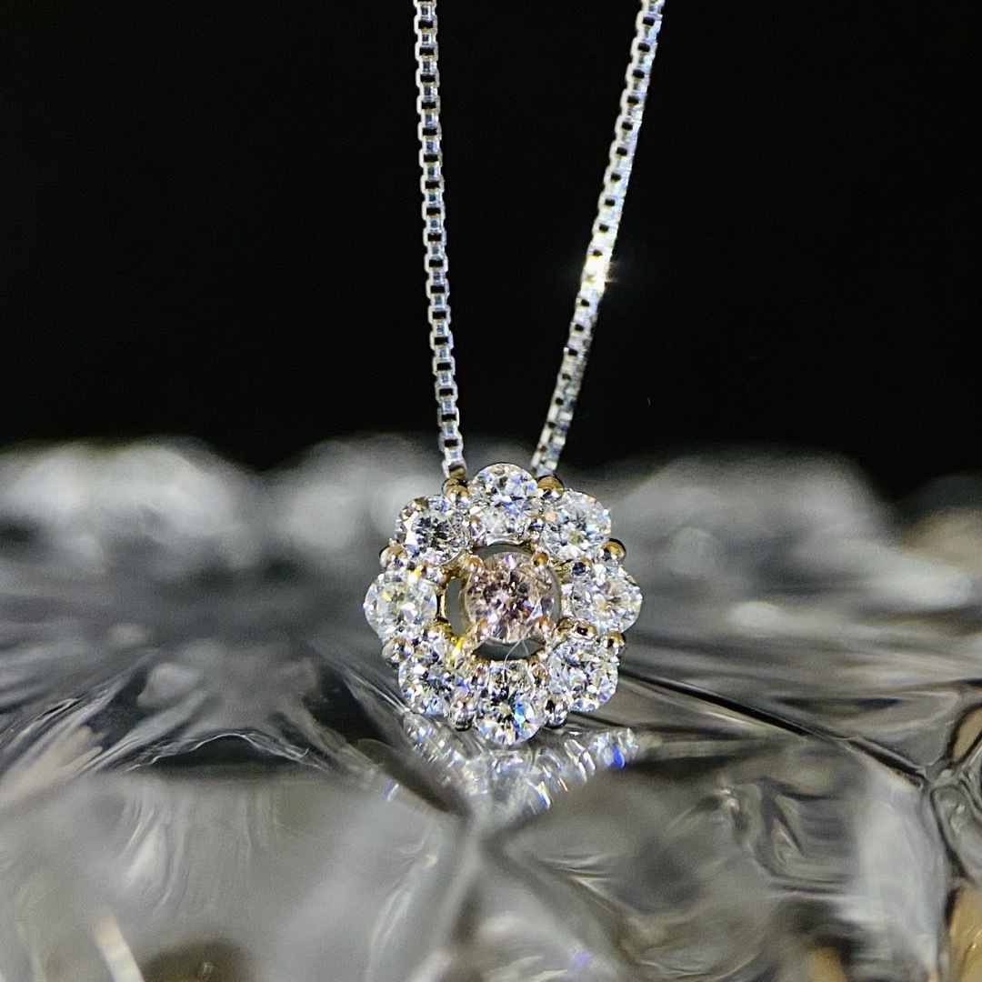 ★SALE★ピンクダイヤ 鑑定書付き ネックレス 0.046ct/0.23ct レディースのアクセサリー(ネックレス)の商品写真