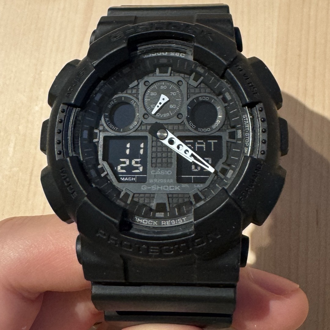 G-SHOCK(ジーショック)のG-SHOCK GA-100 メンズの時計(腕時計(アナログ))の商品写真