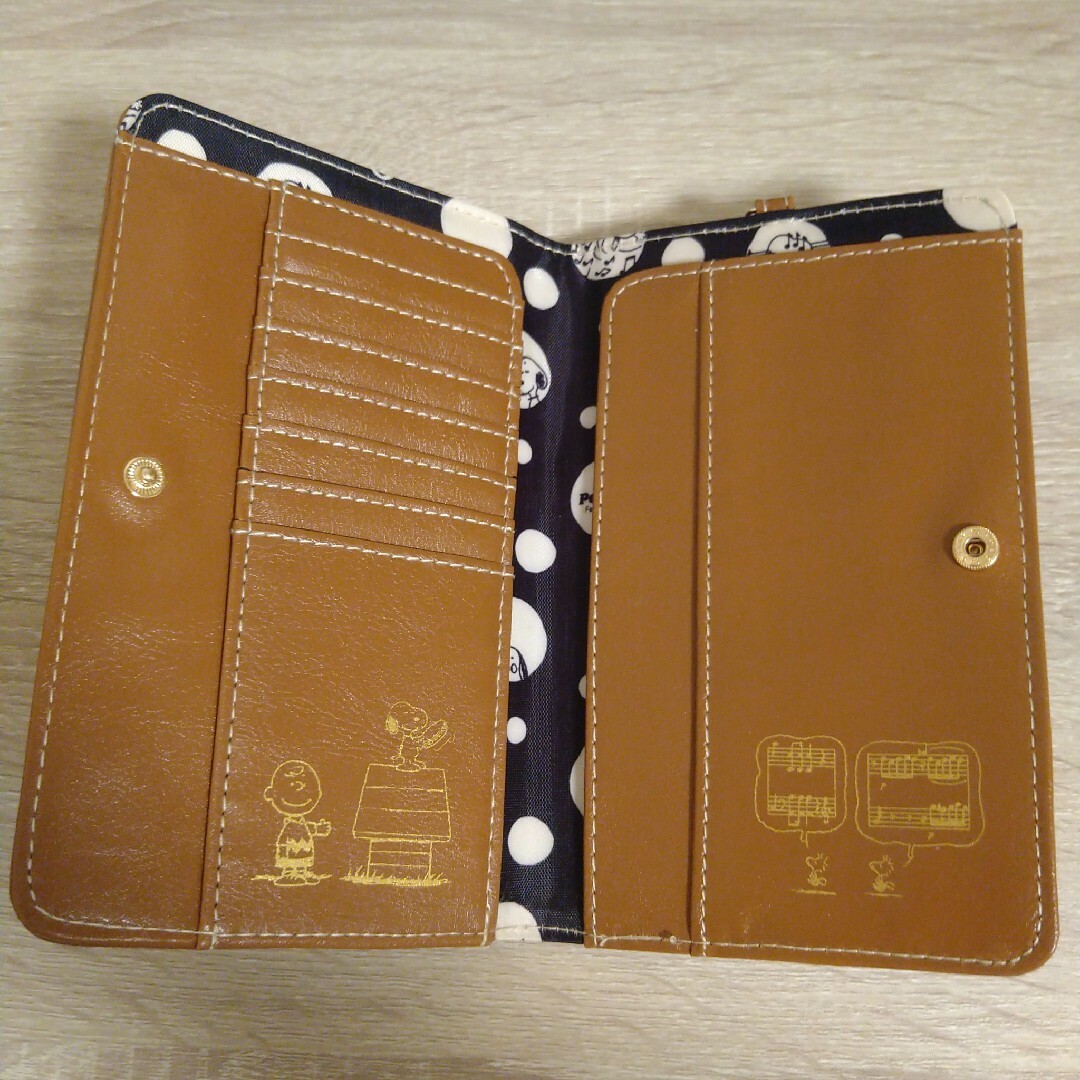 SNOOPY(スヌーピー)のSNOOPY LONG WALLET BOOK スマートお財布ショルダーバッグ レディースのバッグ(ショルダーバッグ)の商品写真