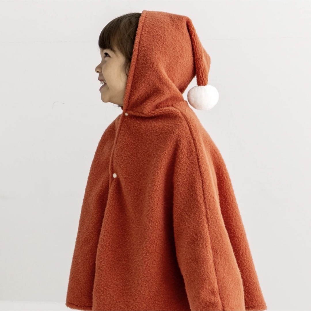 3COINS(スリーコインズ)の【ほぼ新品】3COINS サンタケープ 80-120cm キッズ/ベビー/マタニティのキッズ服女の子用(90cm~)(ワンピース)の商品写真