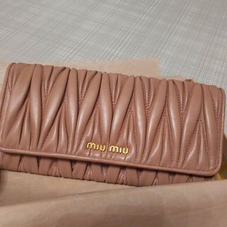 ミュウミュウ(miumiu)の新品未使用 miu miu長財布(財布)