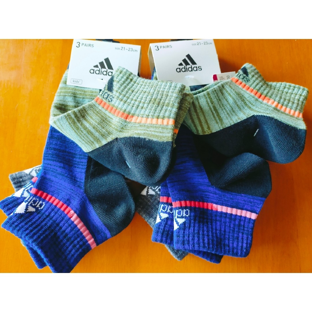 adidas(アディダス)の新品 未使用 21～23cm adidas ソックス 6足 定価2640円 キッズ/ベビー/マタニティのこども用ファッション小物(靴下/タイツ)の商品写真