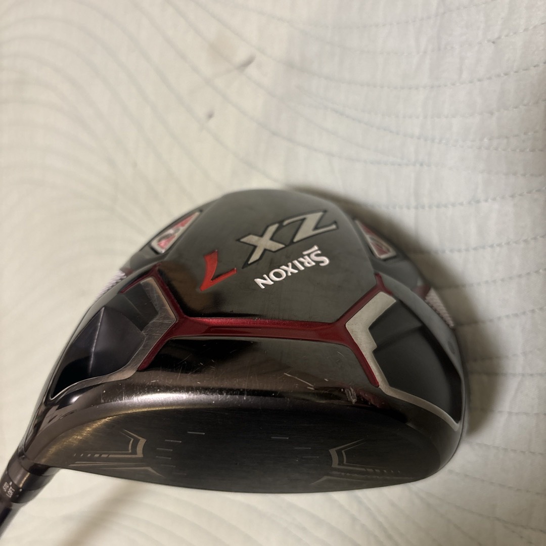 Srixon(スリクソン)のSRIXON ZX7 10.5 ドライバー フレックスS 中古 スポーツ/アウトドアのゴルフ(クラブ)の商品写真