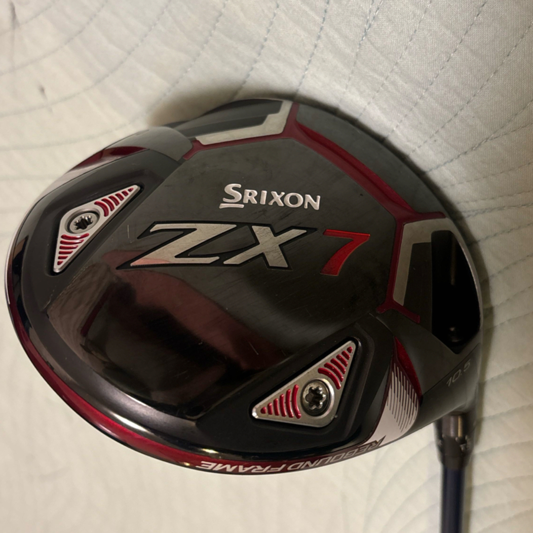 Srixon(スリクソン)のSRIXON ZX7 10.5 ドライバー フレックスS 中古 スポーツ/アウトドアのゴルフ(クラブ)の商品写真