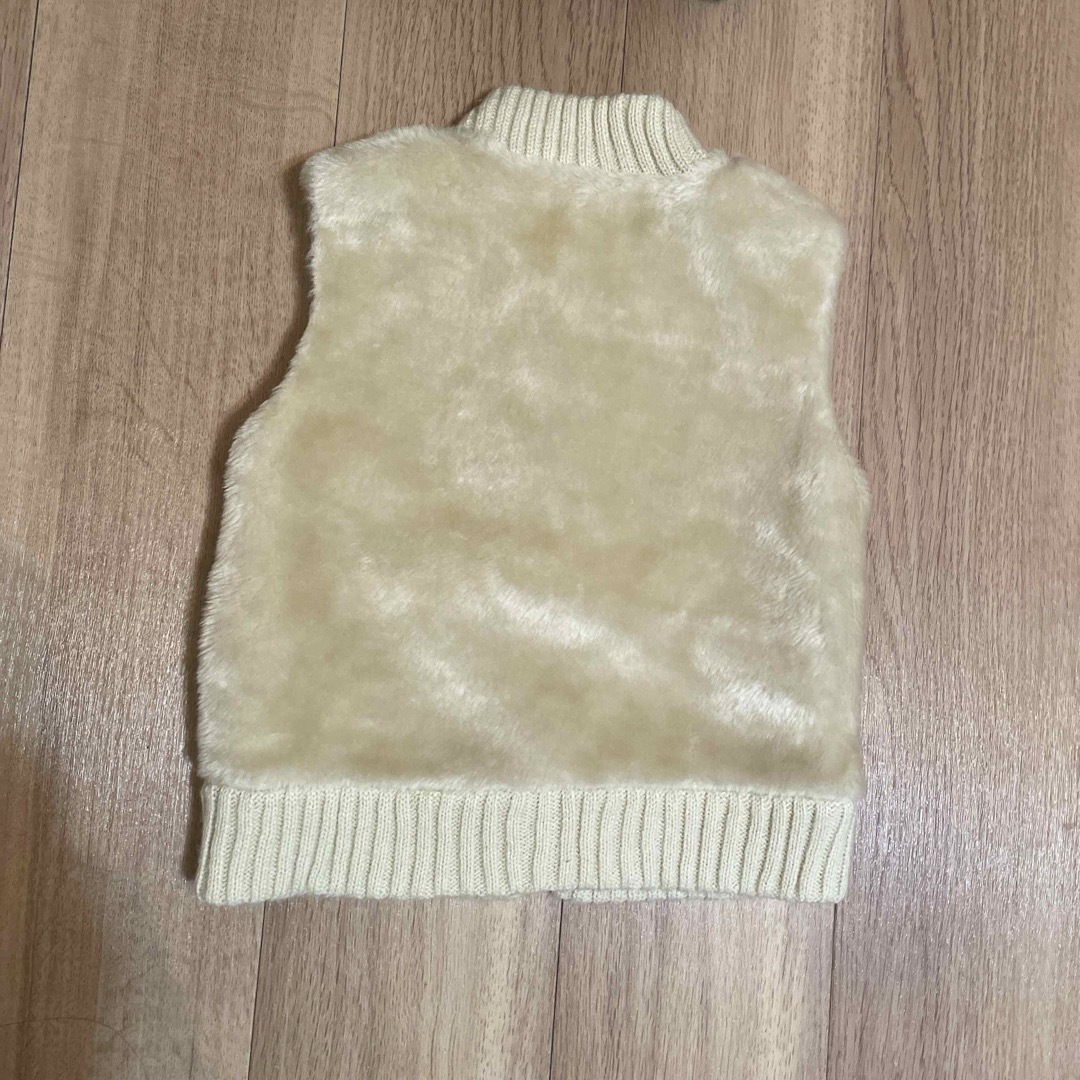 女の子　アウター　120 キッズ/ベビー/マタニティのキッズ服女の子用(90cm~)(ジャケット/上着)の商品写真