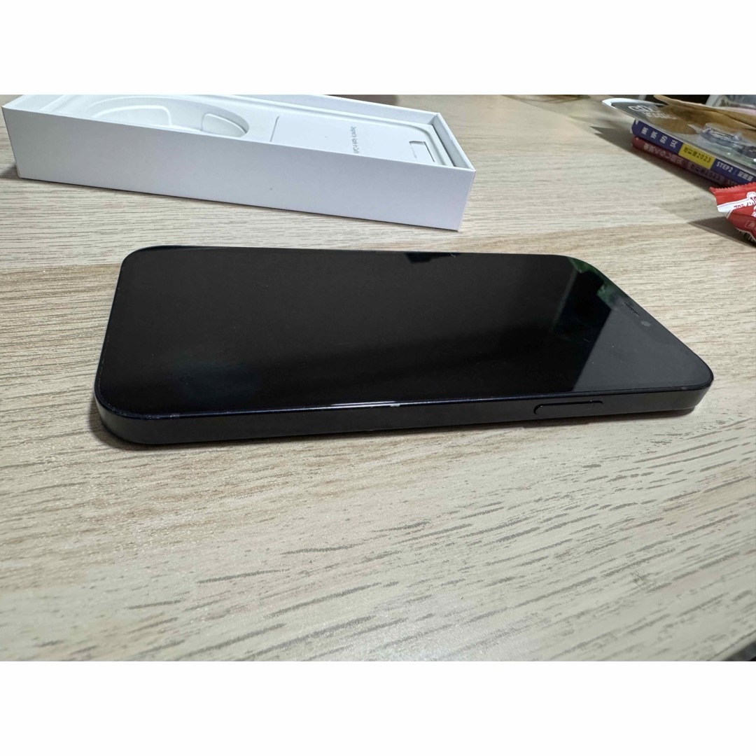 Apple(アップル)のIphone12 128gb black スマホ/家電/カメラのスマートフォン/携帯電話(スマートフォン本体)の商品写真